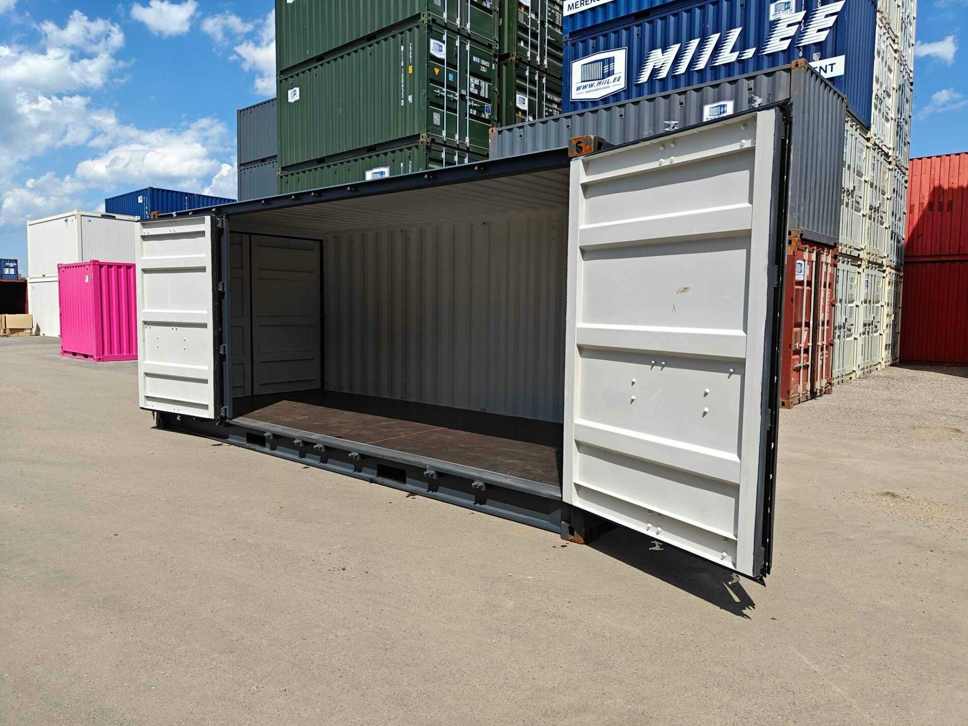 Contenedor Usado de 20 pies con Apertura Lateral gris