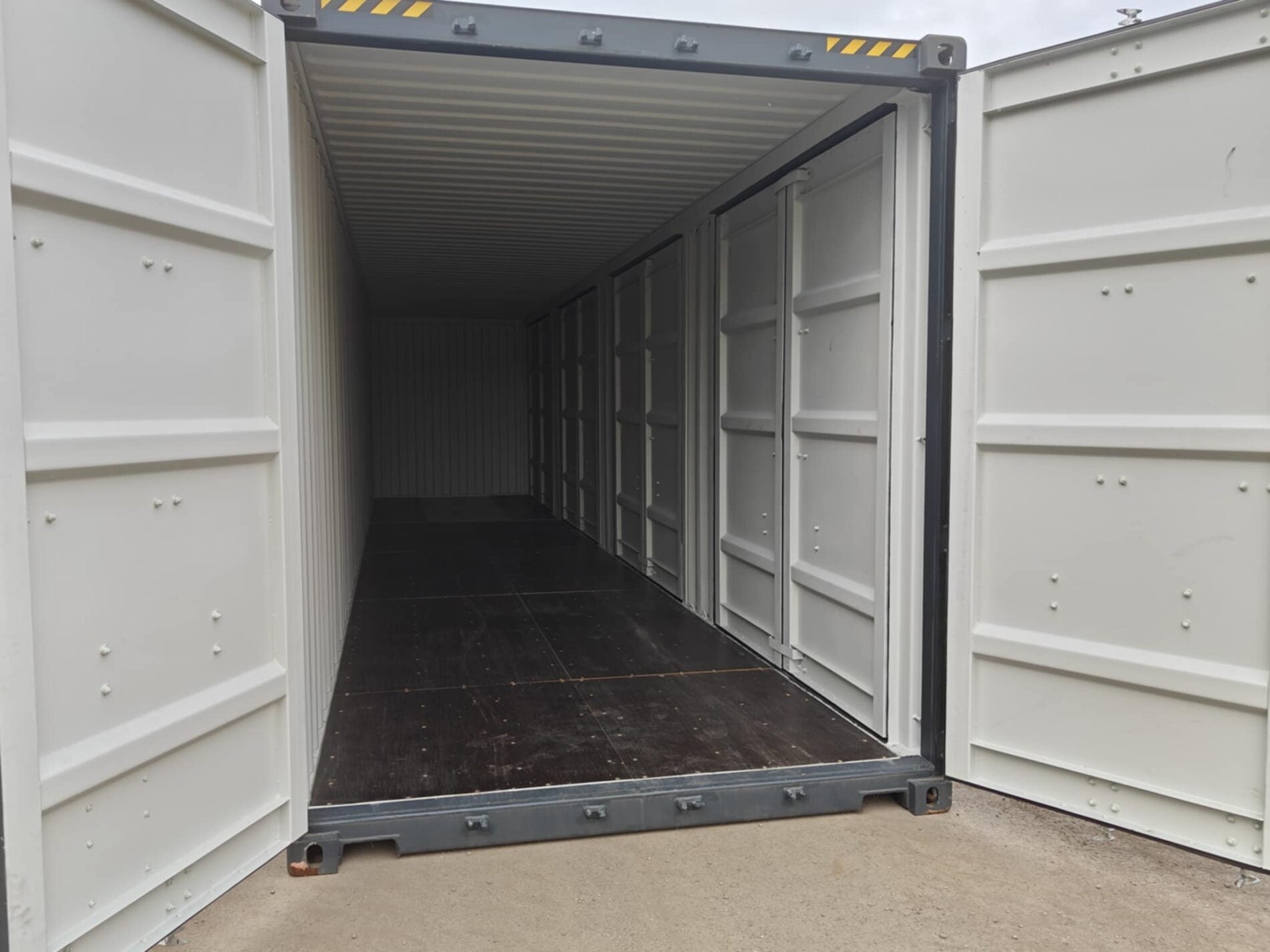 Contenedor High Cube de 40 pies con Apertura Lateral