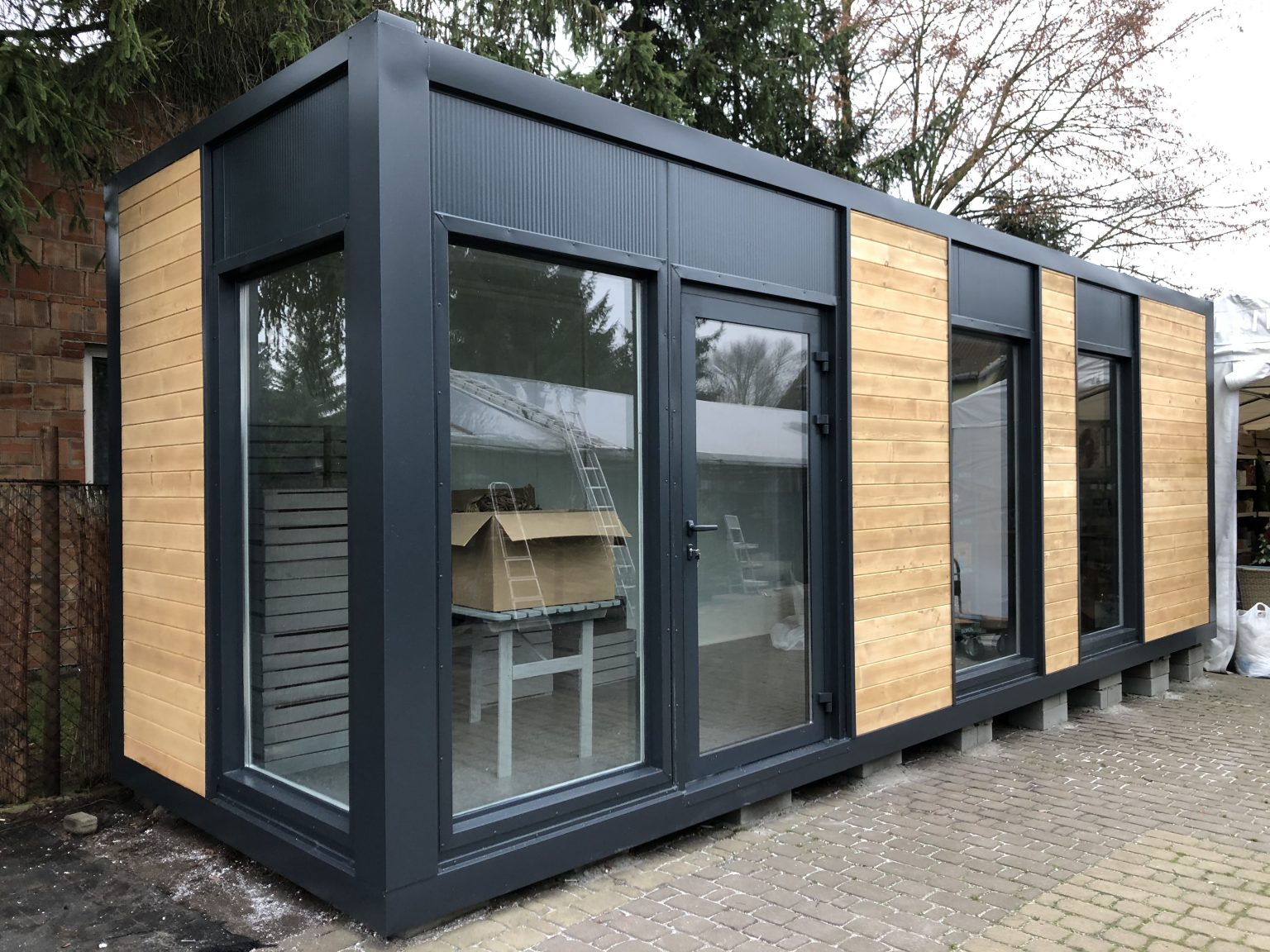 CONTENEDOR DE OFICINA 8x3m